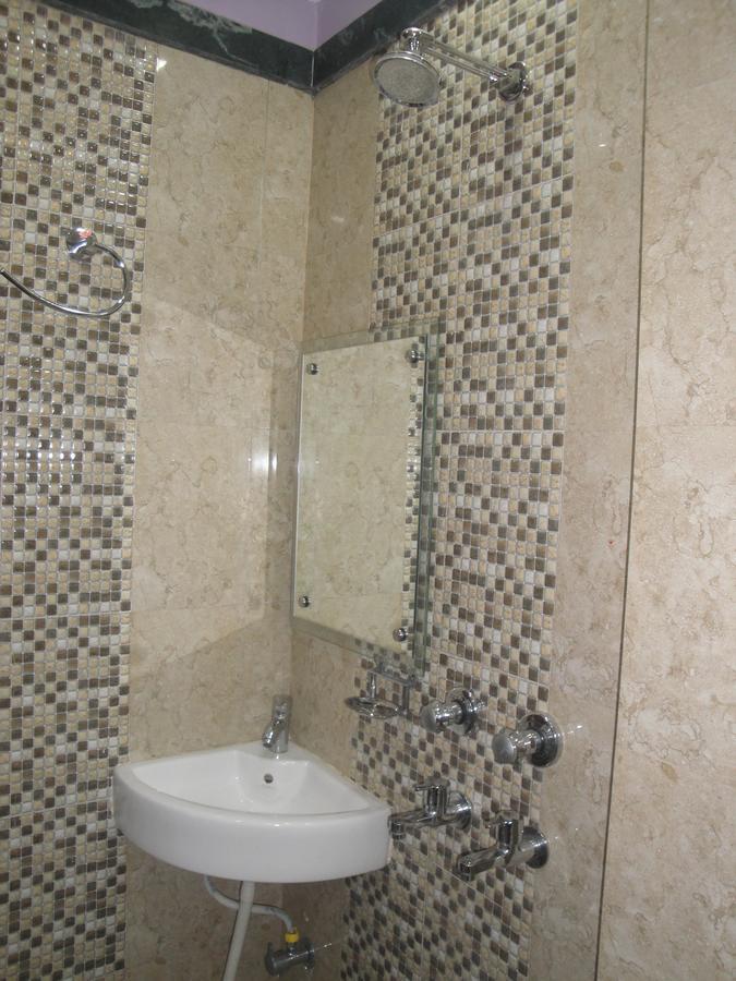 Balaji Palace Bénarès Extérieur photo